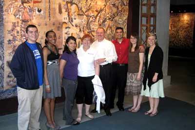 Miembros de Helzberg School of Management en la UFM