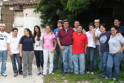 Estudiantes llevaron ayuda a El Rancho