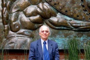 Luis Pazos frente a Atlas Libertas en la UFM.