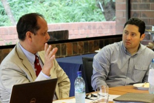 Julio Maldonado y Santiago Fernández, secretario del EPRI.