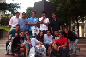 Varios estudiantes de la UFM, asistieron a los seminarios de la FEE y del IHS de 2010.