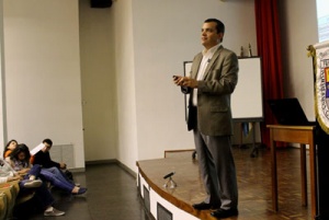 Pablo Guido expuso una guía para política económica.