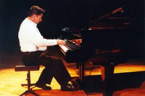 0307312c_ricardo_del_carmen