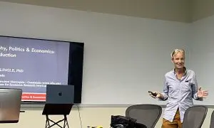 231024c-ufm-christopher-lingle-universidad-francisco-marroquin-ppe