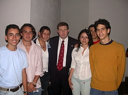 040422_illarionov_y_estudiantes