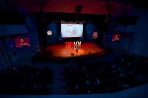 083-TEDx-UFM-por-Fabriccio-Diaz-scaled