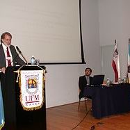 030313_holcombe_en_20newmedia