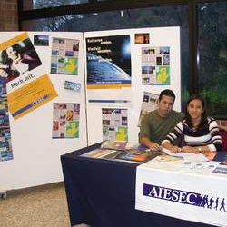 03040920expositores20aiesec