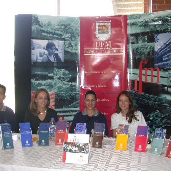 0304252c_estudiantes_ufm_en_el_alemc3a1n