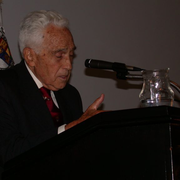 0309052c_teremes_en_stand_4