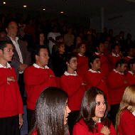 03112620alumnos20cantando20el20himno
