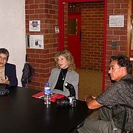 040728_grete_carol_y_marcos_en_newmedia