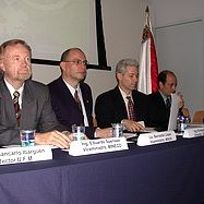 040811_sperissen_lopez_lacs_y_gamberale