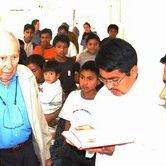 040827_herrera_y_cura