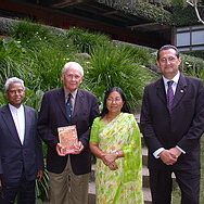 050406_guha_holzheu_sharma_y_trujillo