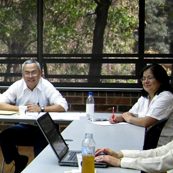 080220_socraticos_ufm