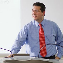 110126_ufm_en_hchavez