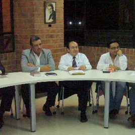 110304_ufm_ccapitalismo