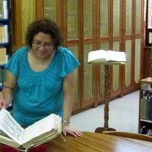 110519_ufm_biblioteca_smancillas