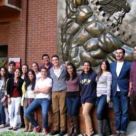 130121_ufm_anfitriones