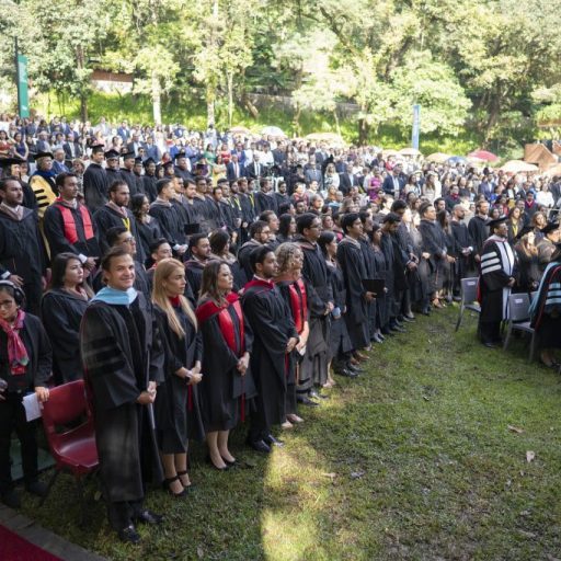 221104-graduacion-ufm-1024x683