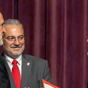 250502b-ricardo-castillo-ramon-parellada-tyler-cowen-ufm-graduandos-disginguidos