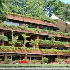 250721b-edificio-academico-ufm-harry-days