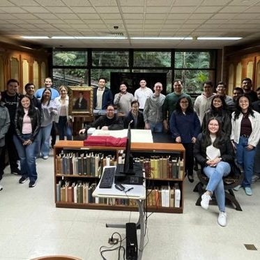 260110-escuela-de-negocios-ufm-estudiantes