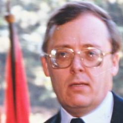 DespuÈs de la colocaciÛn de la primera piedra con Ed Feulner   noviembre 84