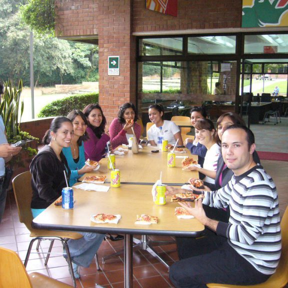 almuerzo_anfitriones